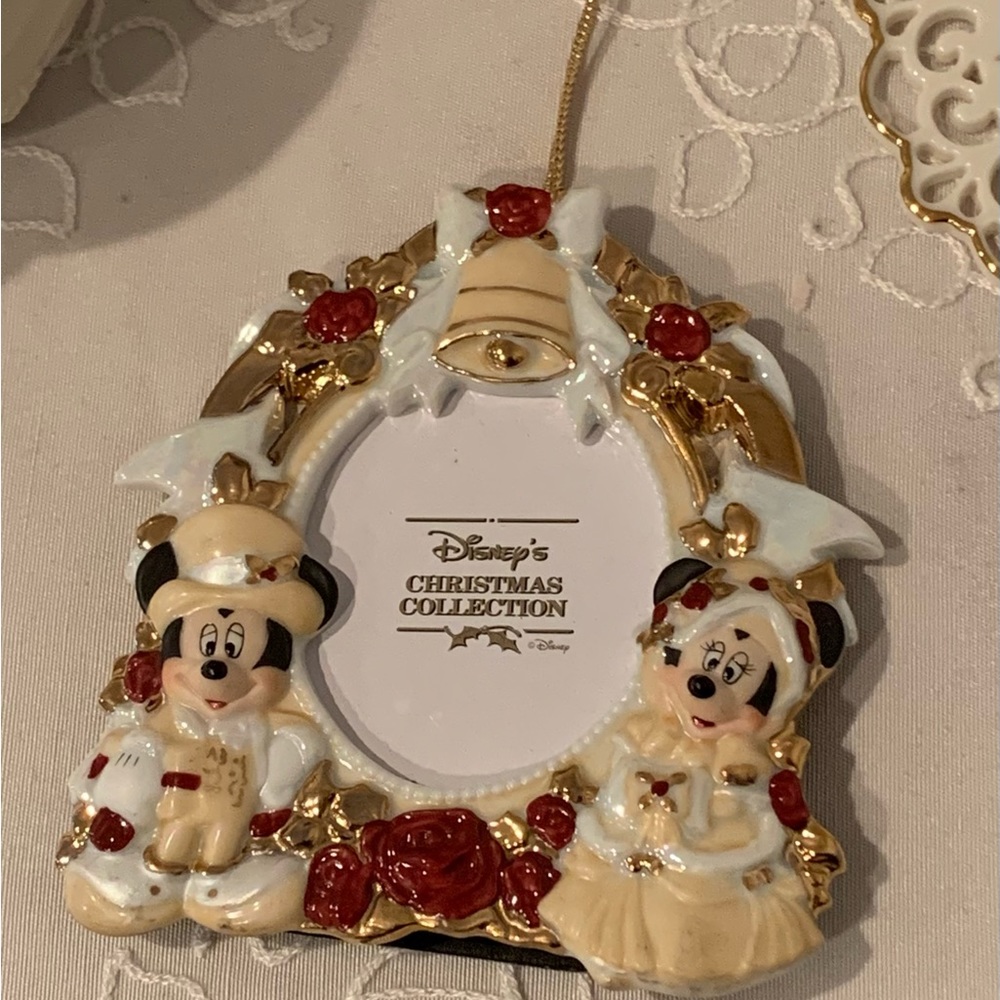 NewDisney Victorian Christmas Collection Mickey & Minnie Mouse Set of 3 Ornament - Picture 4 of 5